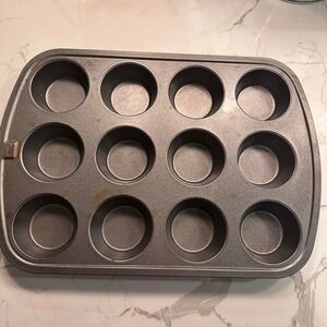 Good Cook 12 Cup Muffin/Cupcake Pan Nonstick Bakeware Baking Tray